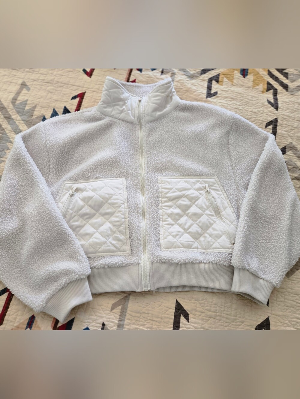 Fleece Sherpa Jacket Quilted Pockets Women's Size Medium Cropped Boxy